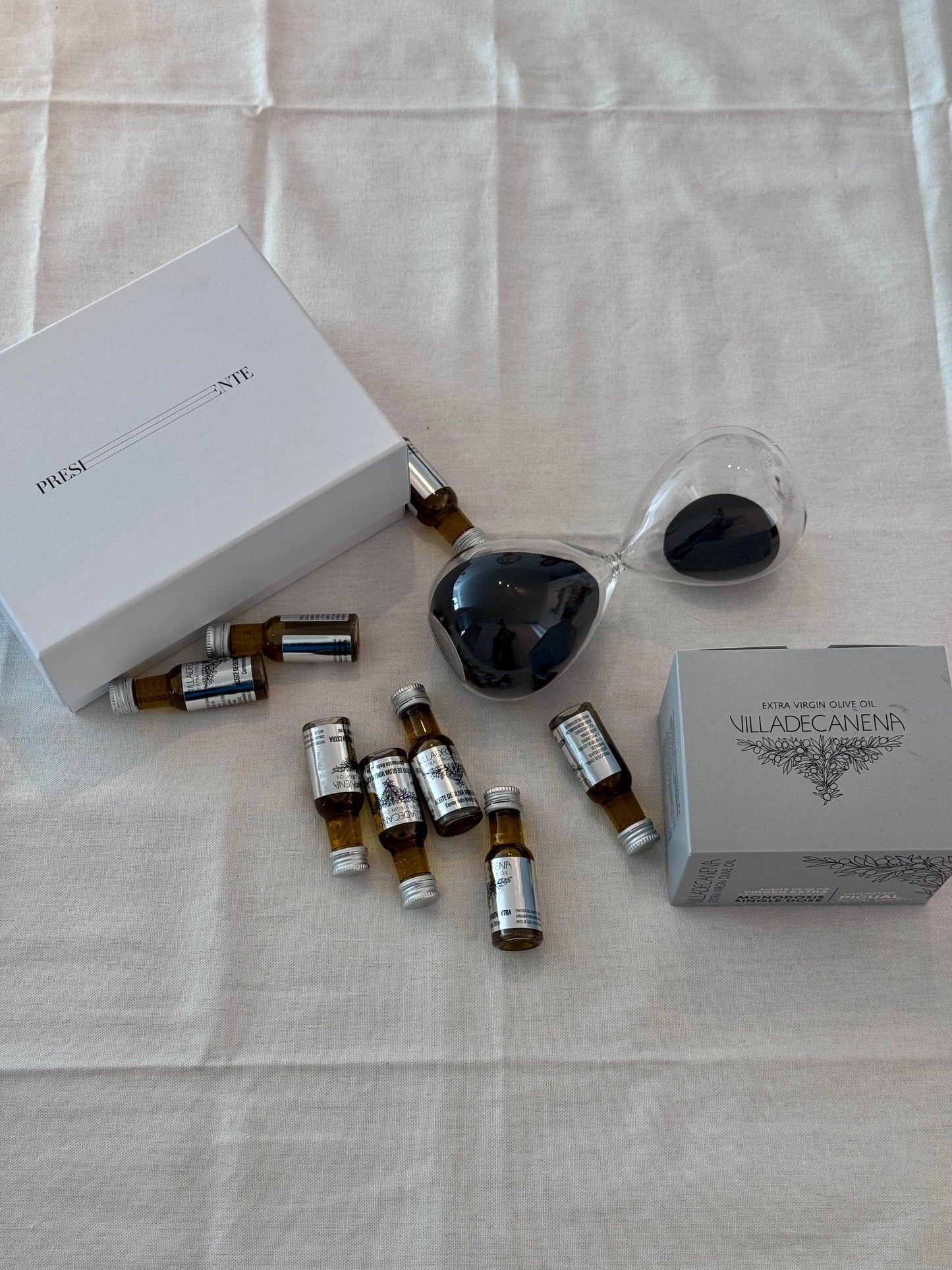 Preseeente x Villa de Canena - Reloj de Arena + 20 Monodosis